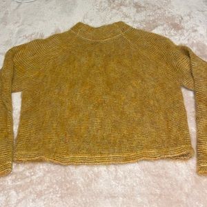Uniqlo mock neck sweater